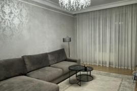 Продается 2 комнатная квартира на Редукторном с дизайнерским ремонтом.