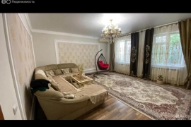 Продам дом 220м² по низу рынка 