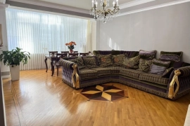 Продам квартиру в нефтегородке