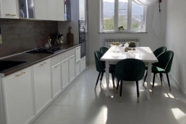 Продам квартиру 81 кв.м